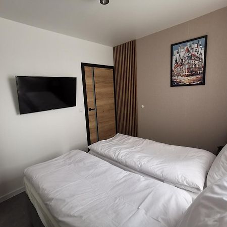 Smart Apartament Grunwaldzka 240 Poznań Esterno foto